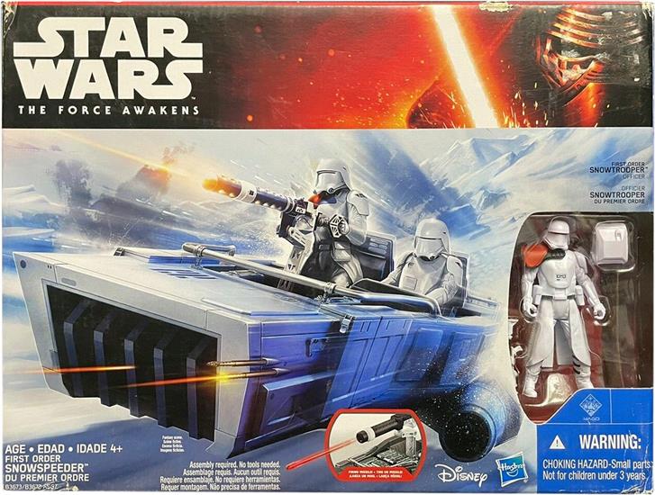 First Order Snowspeeder with First Order Snowtrooper Officer