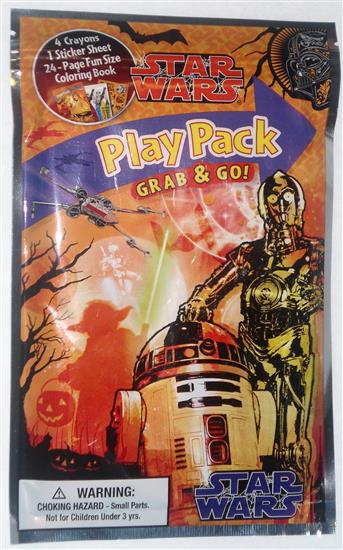Halloween: C-3PO and R2-D2 with Bats